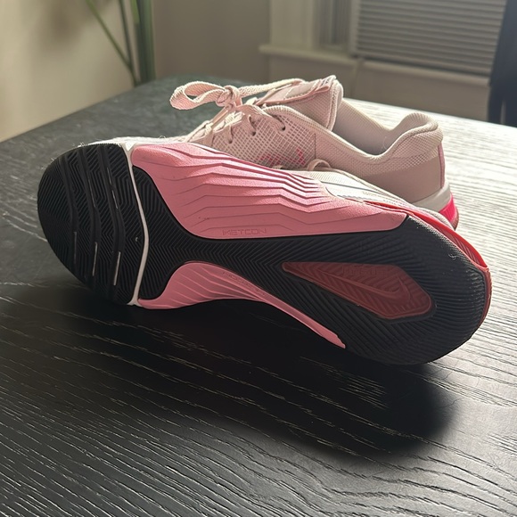 NWT Nike Metcon pink color way size 8 - Picture 5 of 5